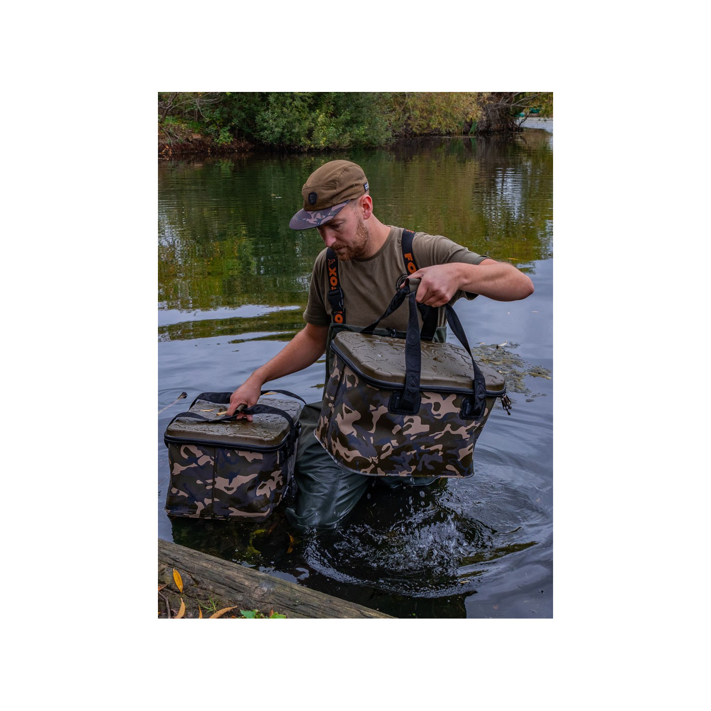 FOX TORBA AQUOS CAMO BAGS 40L - Centrum wędkarskie - Sklep wędkarski Jarofishing