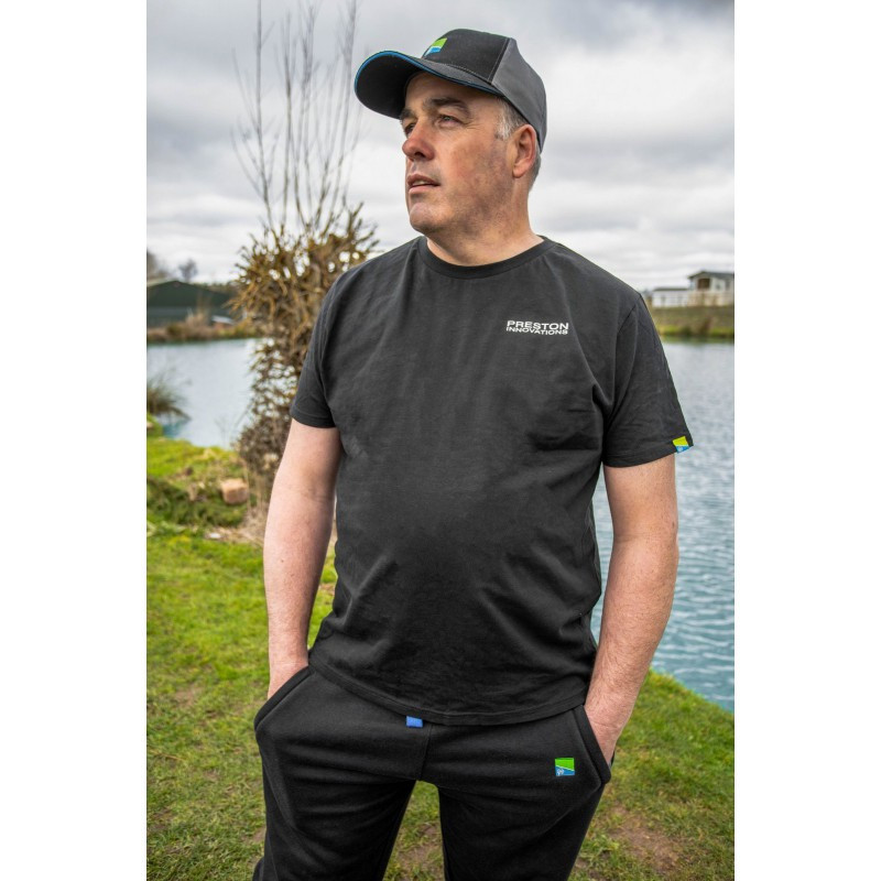 Koszulka Preston Black T-Shirt - roz. L - Centrum wędkarskie - Sklep wędkarski Jarofishing