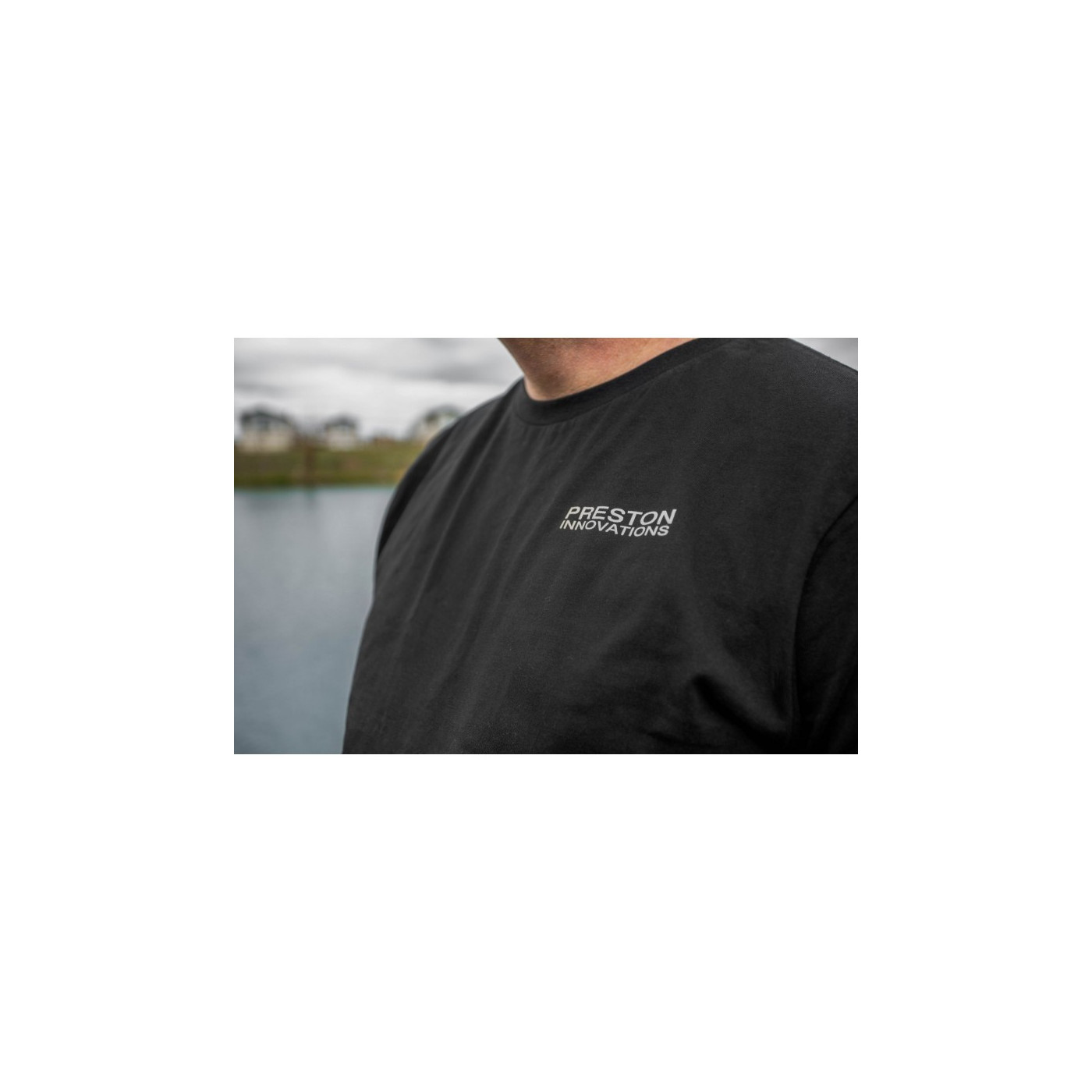Koszulka Preston Black T-Shirt - roz. XXL - Centrum wędkarskie - Sklep wędkarski Jarofishing Koszulka Preston Black T-Shirt - roz. XXL - Centrum wędkarskie - Sklep wędkarski Jarofishing
