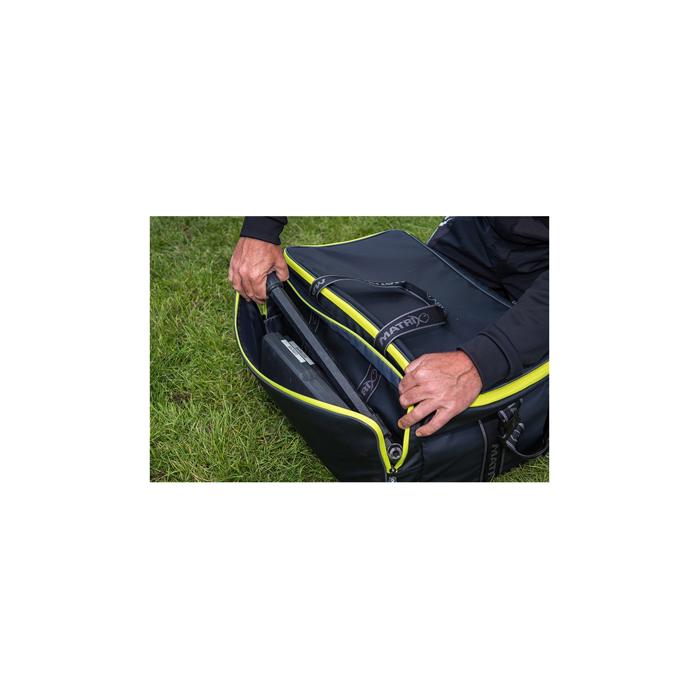 Torba Pokrowiec Matrix Horizon Compact Carryall GLU126 - Centrum wędkarskie - Sklep wędkarski Jarofishing Torba Pokrowiec Matrix Horizon Compact Carryall GLU126 - Centrum wędkarskie - Sklep wędkarski Jarofishing