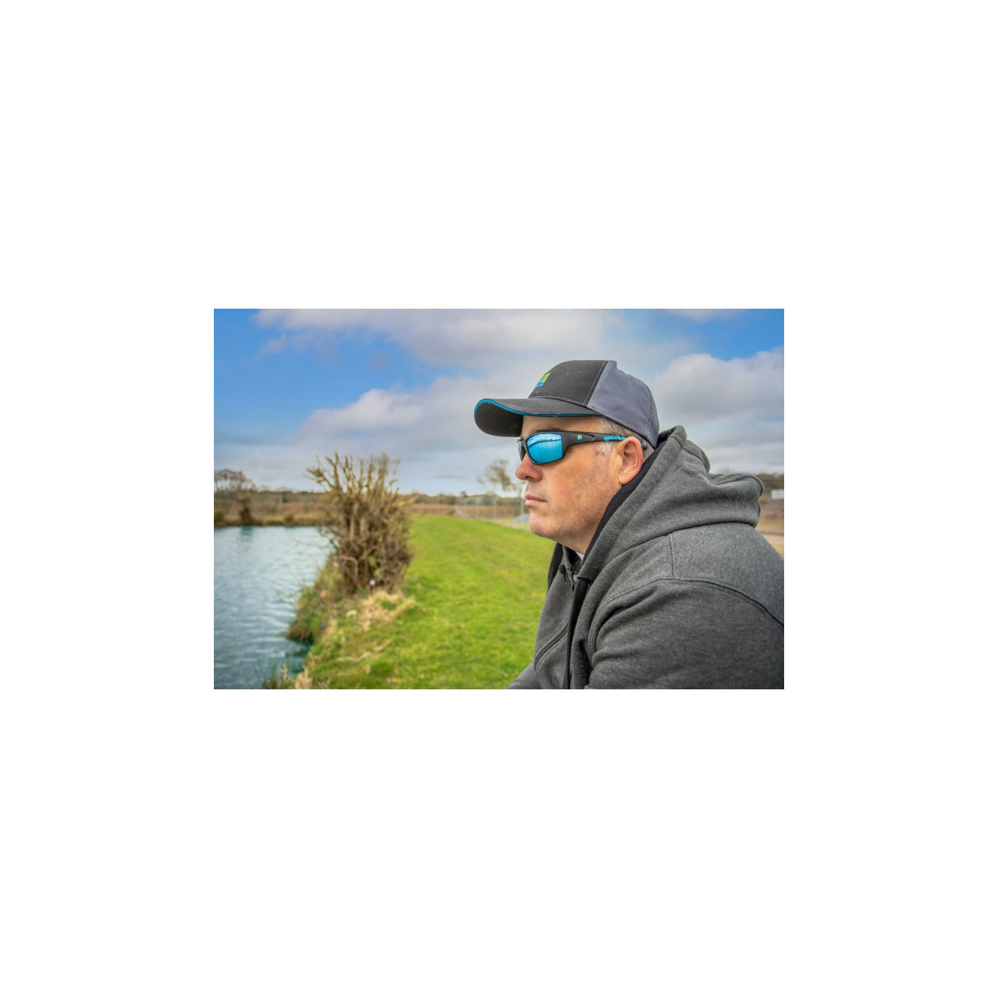 Okulary Preston Floater Pro Polarised Sunglasses - Blue Lens - Centrum wędkarskie - Sklep wędkarski Jarofishing Okulary Preston Floater Pro Polarised Sunglasses - Blue Lens - Centrum wędkarskie - Sklep wędkarski Jarofishing
