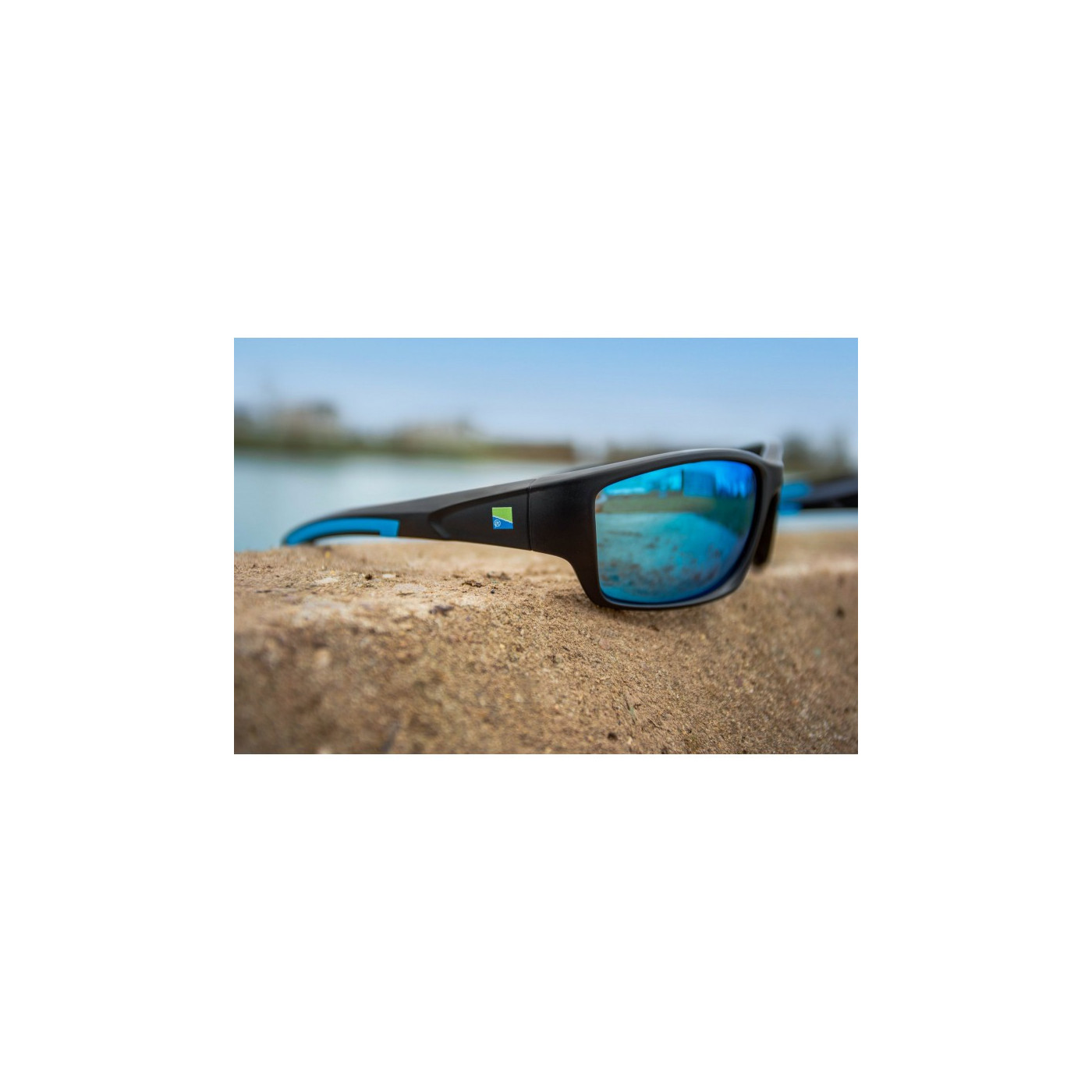 Okulary Preston Floater Pro Polarised Sunglasses - Blue Lens - Centrum wędkarskie - Sklep wędkarski Jarofishing Okulary Preston Floater Pro Polarised Sunglasses - Blue Lens - Centrum wędkarskie - Sklep wędkarski Jarofishing
