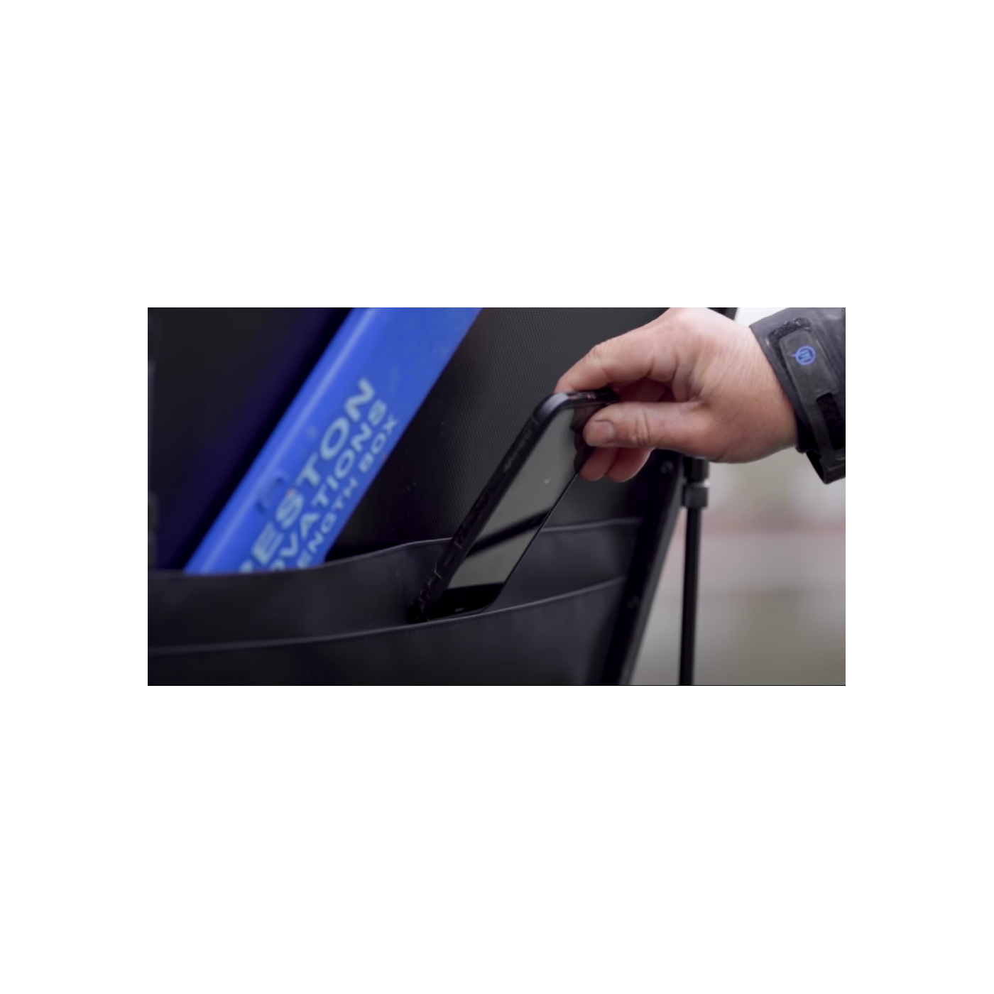 Półka Boczna Preston OFFBOX36 Stormshield Side Tray - Standard - Centrum wędkarskie - Sklep wędkarski Jarofishing