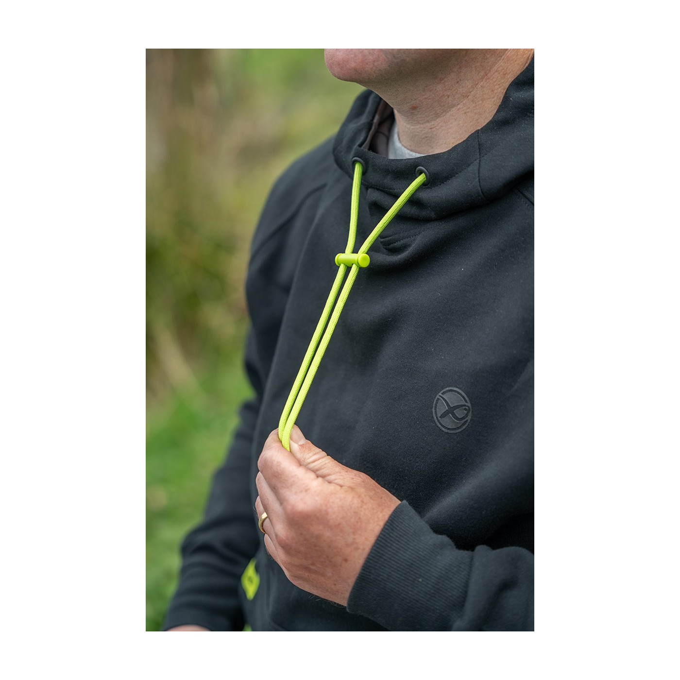 Bluza Matrix Black Edition Hoody (Black / Lime) Roz. XL - Centrum wędkarskie - Sklep wędkarski Jarofishing Bluza Matrix Black Edition Hoody (Black / Lime) Roz. XL - Centrum wędkarskie - Sklep wędkarski Jarofishing