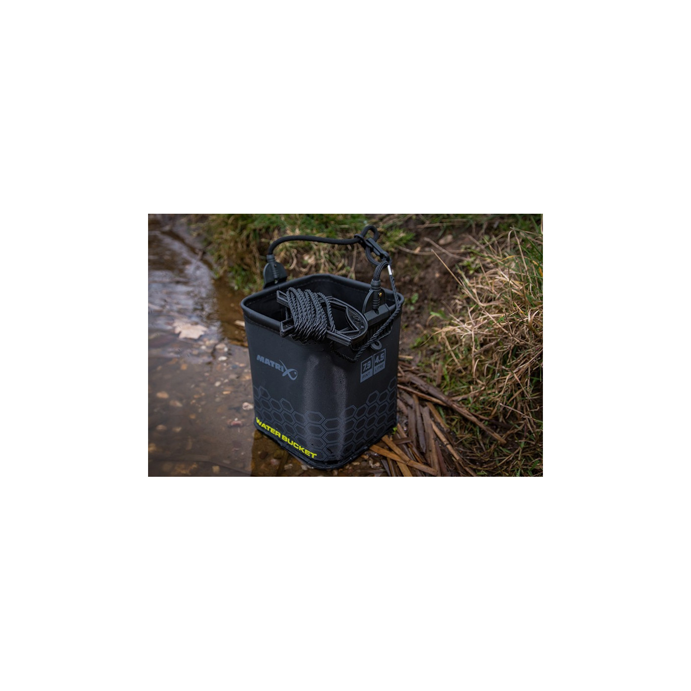 Wiaderko Matrix EVA Water Bucket - 4.5l - Centrum wędkarskie - Sklep wędkarski Jarofishing Wiaderko Matrix EVA Water Bucket - 4.5l - Centrum wędkarskie - Sklep wędkarski Jarofishing