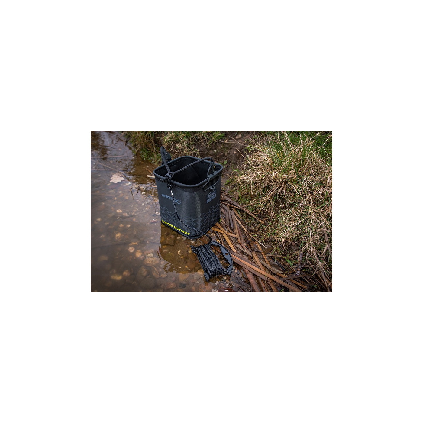 Wiaderko Matrix EVA Water Bucket - 4.5l - Centrum wędkarskie - Sklep wędkarski Jarofishing Wiaderko Matrix EVA Water Bucket - 4.5l - Centrum wędkarskie - Sklep wędkarski Jarofishing