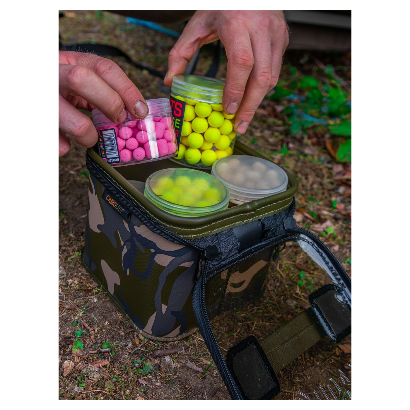 FOX Aquos Camolite Bait Storage Medium Plus - Centrum wędkarskie - Sklep wędkarski Jarofishing FOX Aquos Camolite Bait Storage Medium Plus - Centrum wędkarskie - Sklep wędkarski Jarofishing