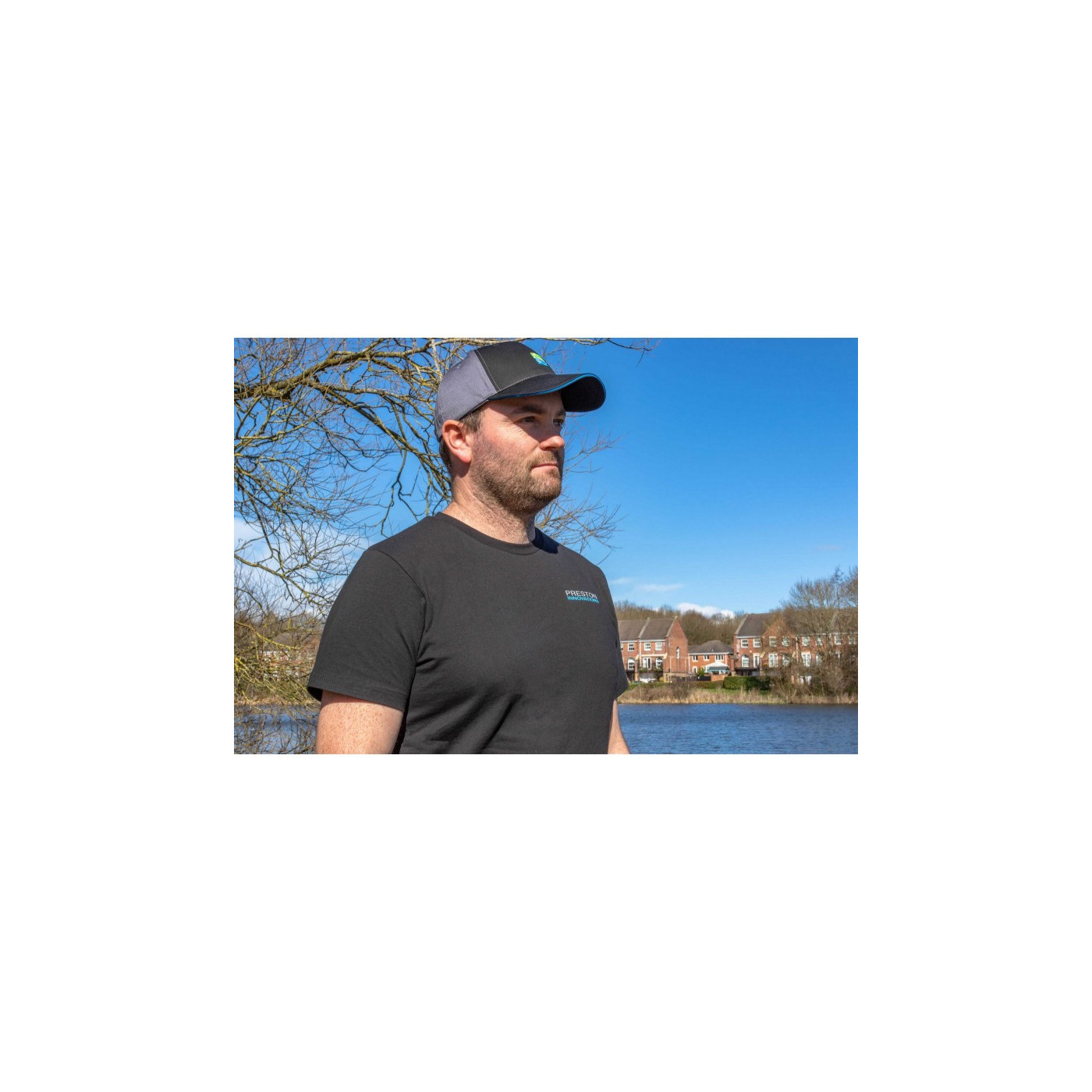 Koszulka Preston Black T-Shirt 2022 - roz. XXL - Centrum wędkarskie - Sklep wędkarski Jarofishing Koszulka Preston Black T-Shirt 2022 - roz. XXL - Centrum wędkarskie - Sklep wędkarski Jarofishing