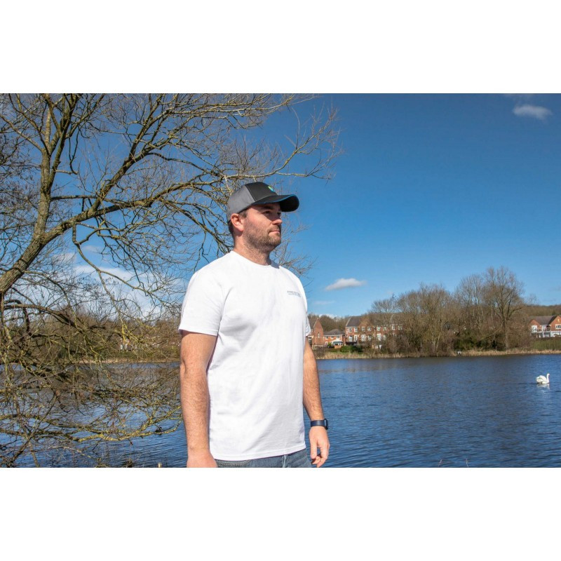 Koszulka Preston White T-Shirt 2022 - roz. XXL - Centrum wędkarskie - Sklep wędkarski Jarofishing Koszulka Preston White T-Shirt 2022 - roz. XXL - Centrum wędkarskie - Sklep wędkarski Jarofishing