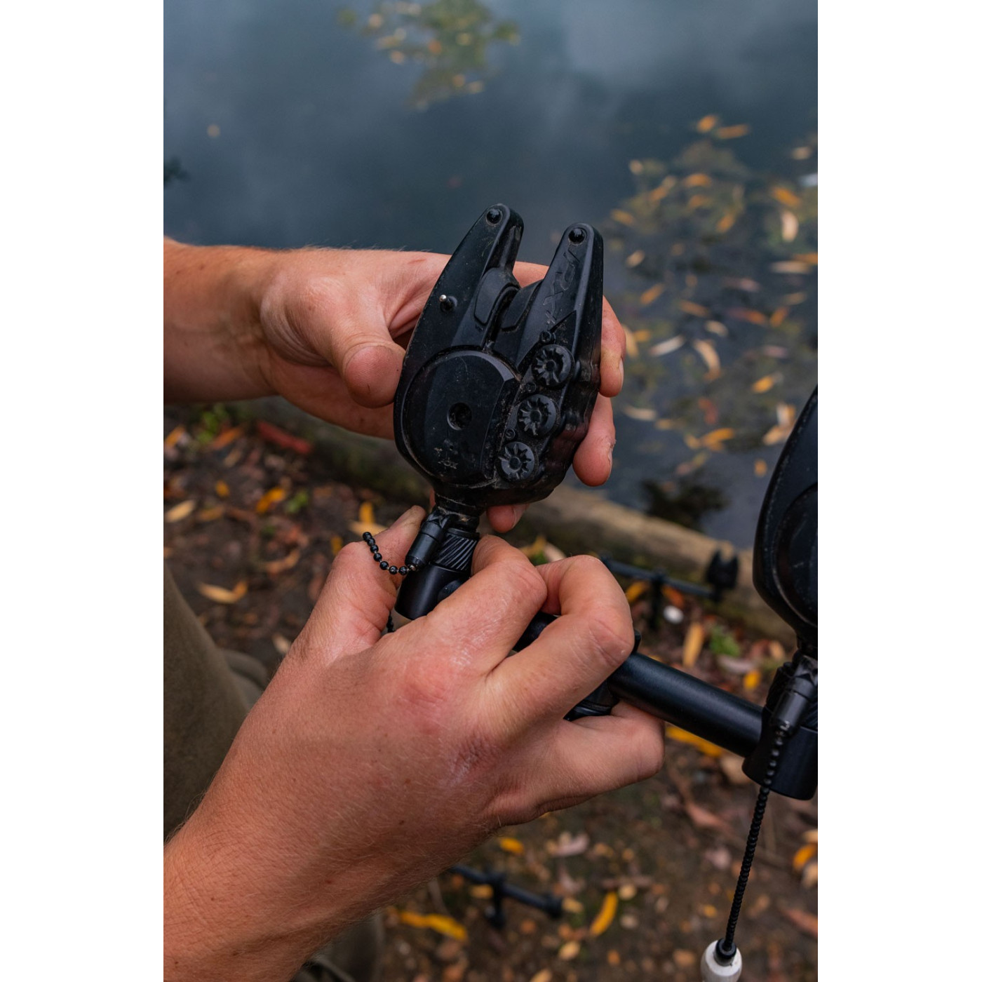 Buzz Bar Fox Black Label QR Narrow 3 Rod 19cm - 22cm - Centrum wędkarskie - Sklep wędkarski Jarofishing Buzz Bar Fox Black Label QR Narrow 3 Rod 19cm - 22cm - Centrum wędkarskie - Sklep wędkarski Jarofishing