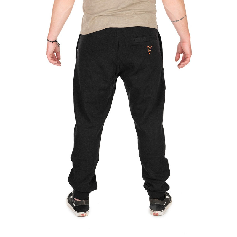 Spodnie Fox COLLECTION JOGGERS BLACK & ORANGE Roz.XXL - Centrum wędkarskie - Sklep wędkarski Jarofishing Spodnie Fox COLLECTION JOGGERS BLACK & ORANGE Roz.XXL - Centrum wędkarskie - Sklep wędkarski Jarofishing