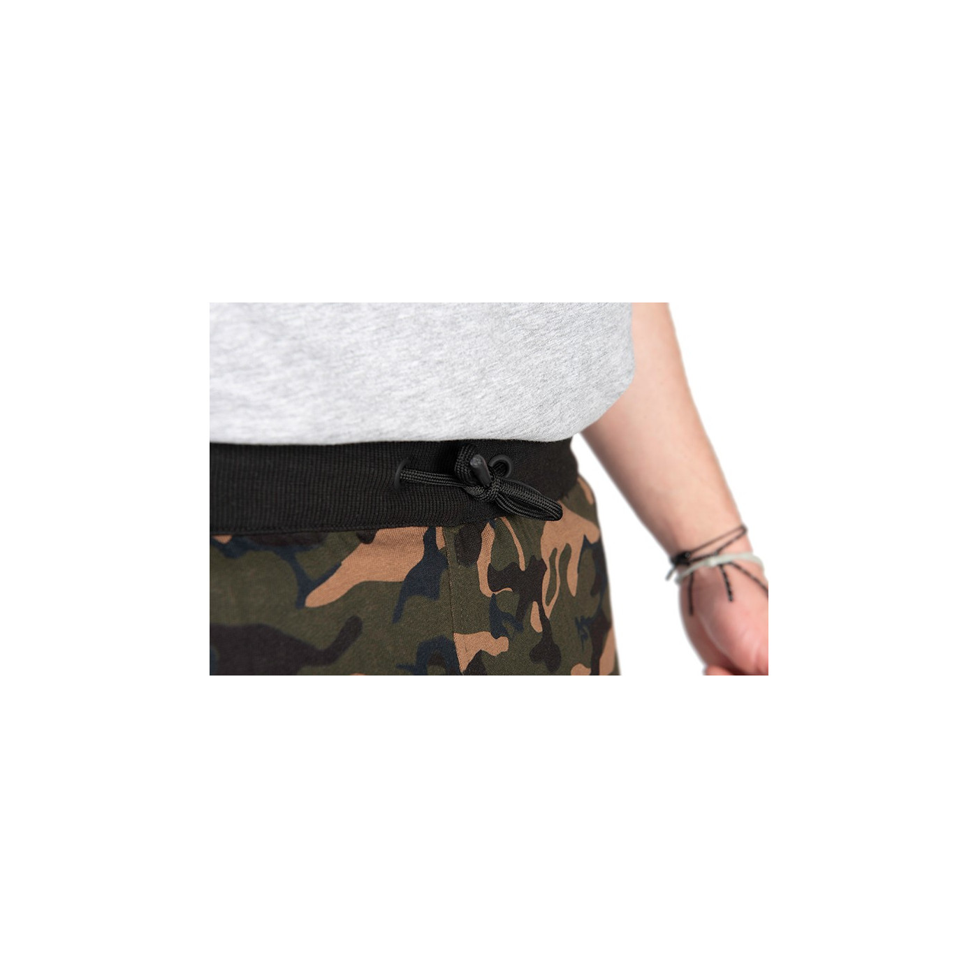 Krótkie Spodenki Fox Camo LW Jogger Short Roz.XL - Centrum wędkarskie - Sklep wędkarski Jarofishing