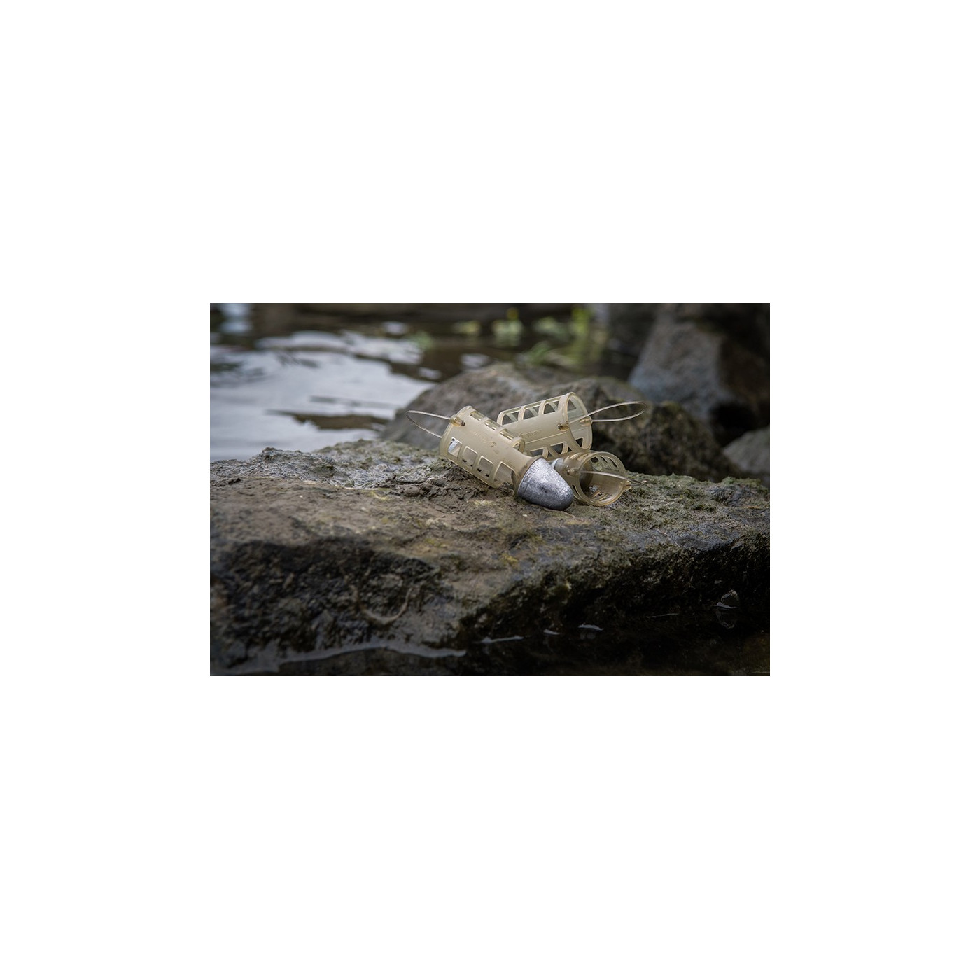 Plastikowy Koszyk zanętowy Matrix Plastic Orbit Feeders - Medium / 30g - Centrum wędkarskie - Sklep wędkarski Jarofishing