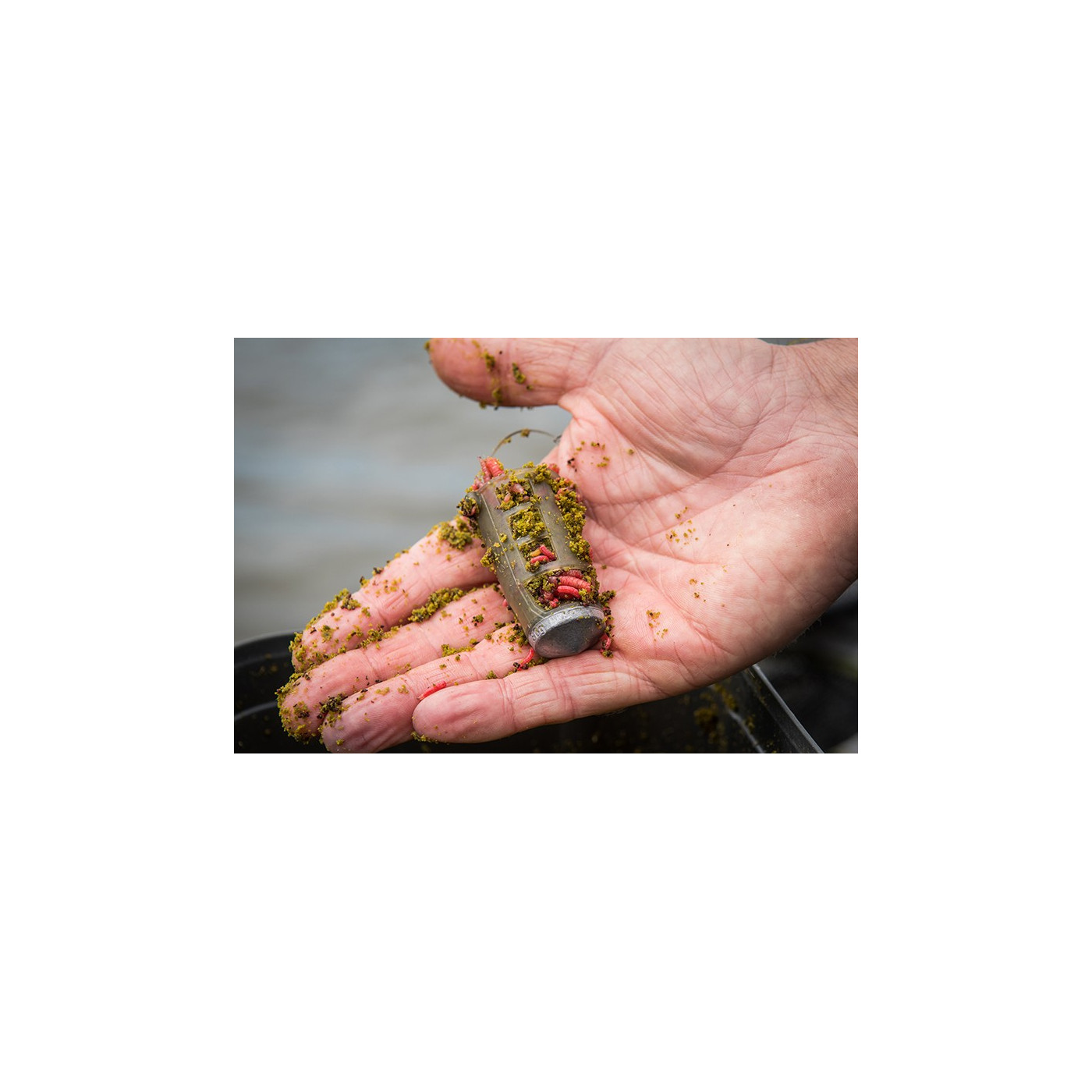 Plastikowy Koszyk zanętowy Matrix Plastic Orbit Feeders - Medium / 30g - Centrum wędkarskie - Sklep wędkarski Jarofishing