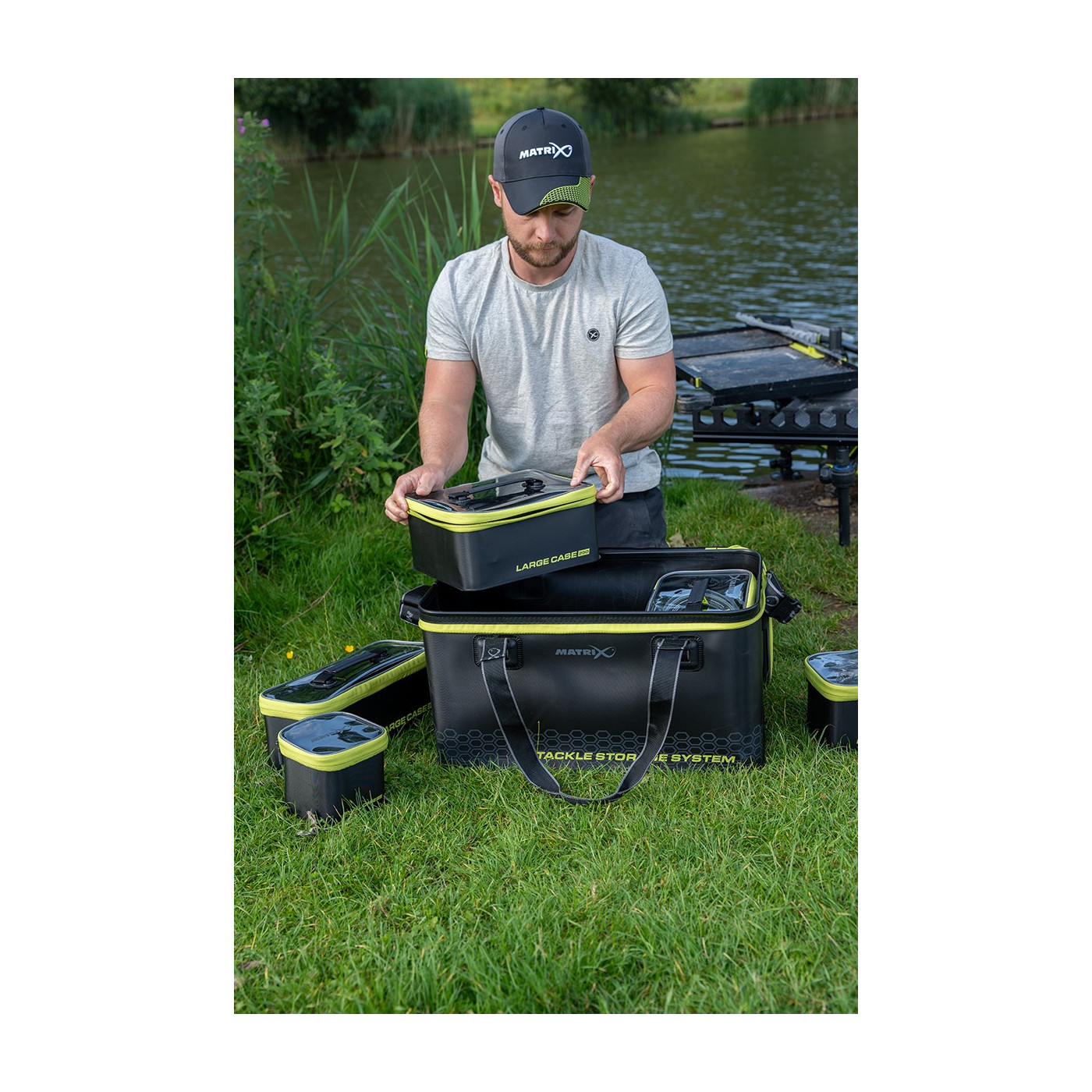 Torba Matrix EVA XL Tackle Storage System Loaded - Centrum wędkarskie - Sklep wędkarski Jarofishing Torba Matrix EVA XL Tackle Storage System Loaded - Centrum wędkarskie - Sklep wędkarski Jarofishing