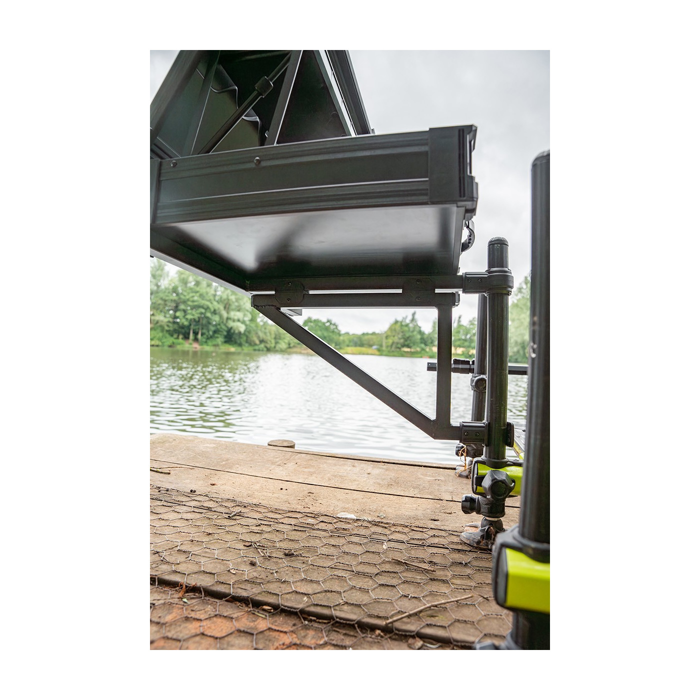 Półka Boczna Matrix PRO Rigid Feeder Tray - Centrum wędkarskie - Sklep wędkarski Jarofishing