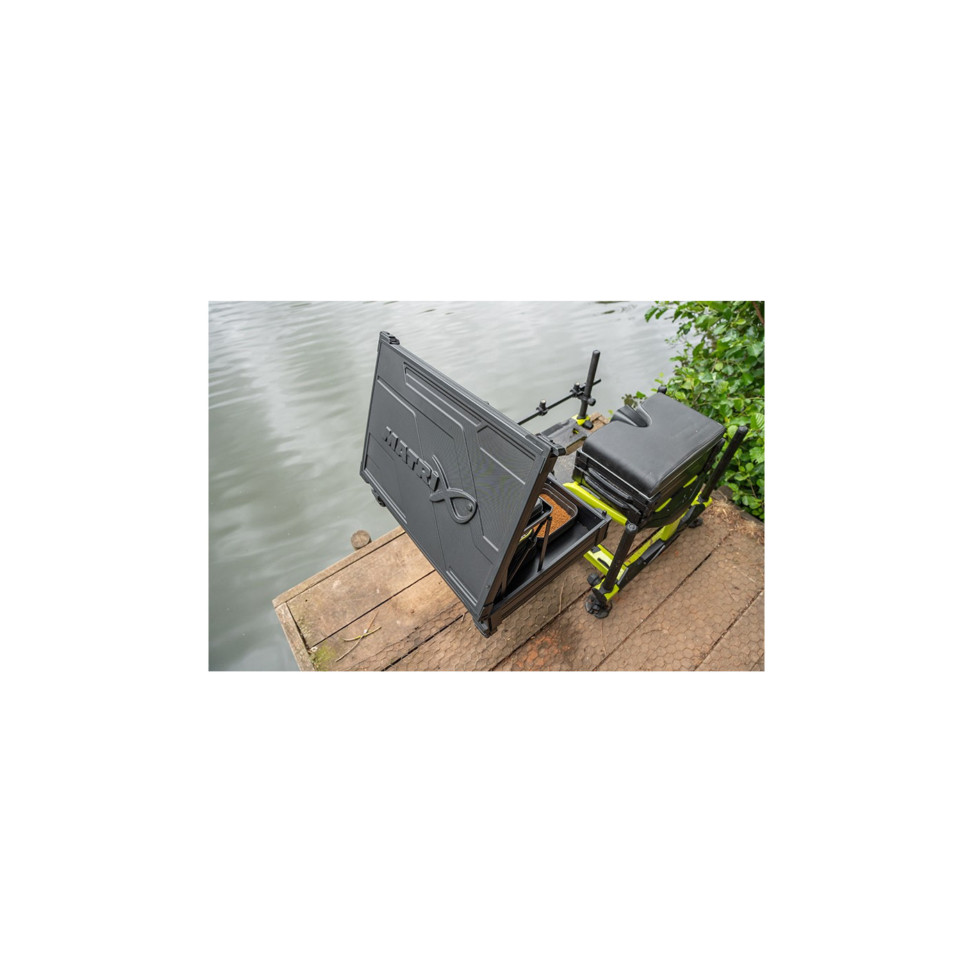 Półka Boczna Matrix PRO Rigid Feeder Tray - Centrum wędkarskie - Sklep wędkarski Jarofishing
