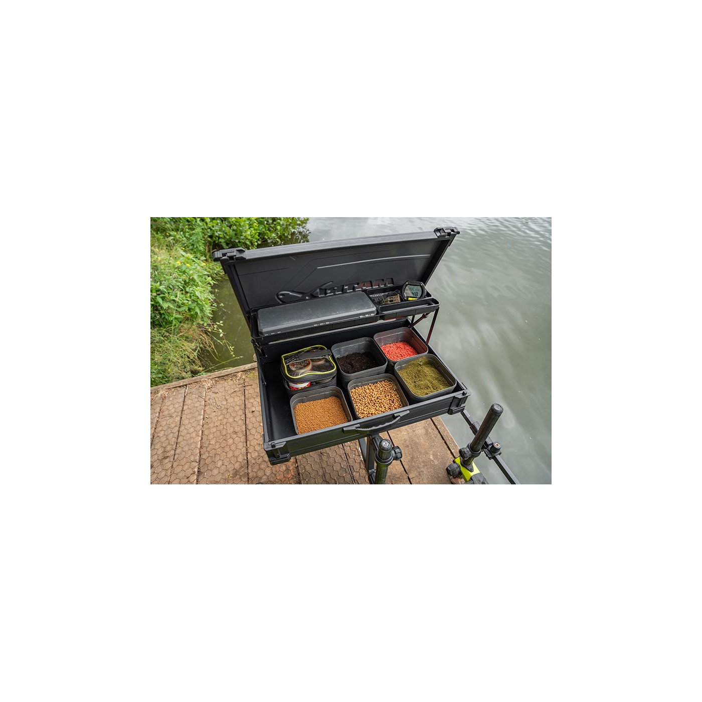 Półka Boczna Matrix PRO Rigid Feeder Tray - Centrum wędkarskie - Sklep wędkarski Jarofishing