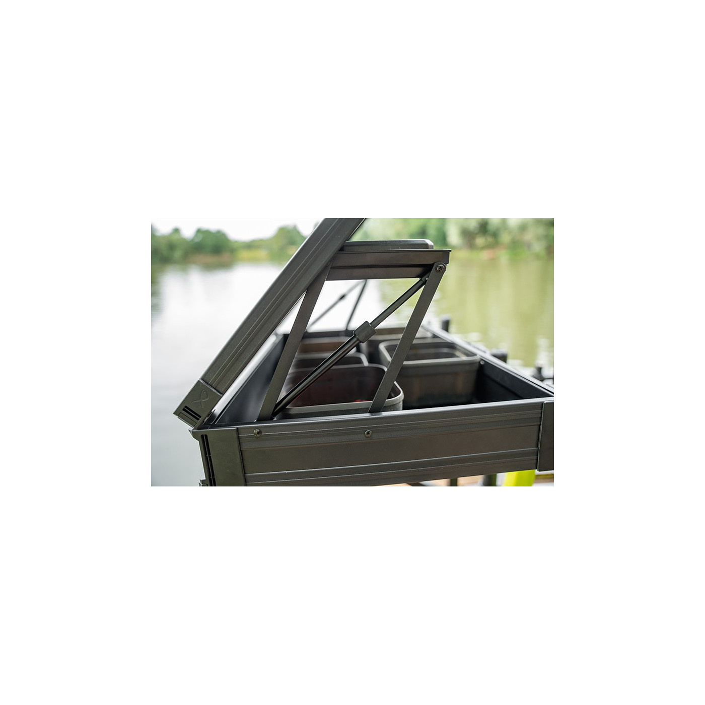 Półka Boczna Matrix PRO Rigid Feeder Tray - Centrum wędkarskie - Sklep wędkarski Jarofishing