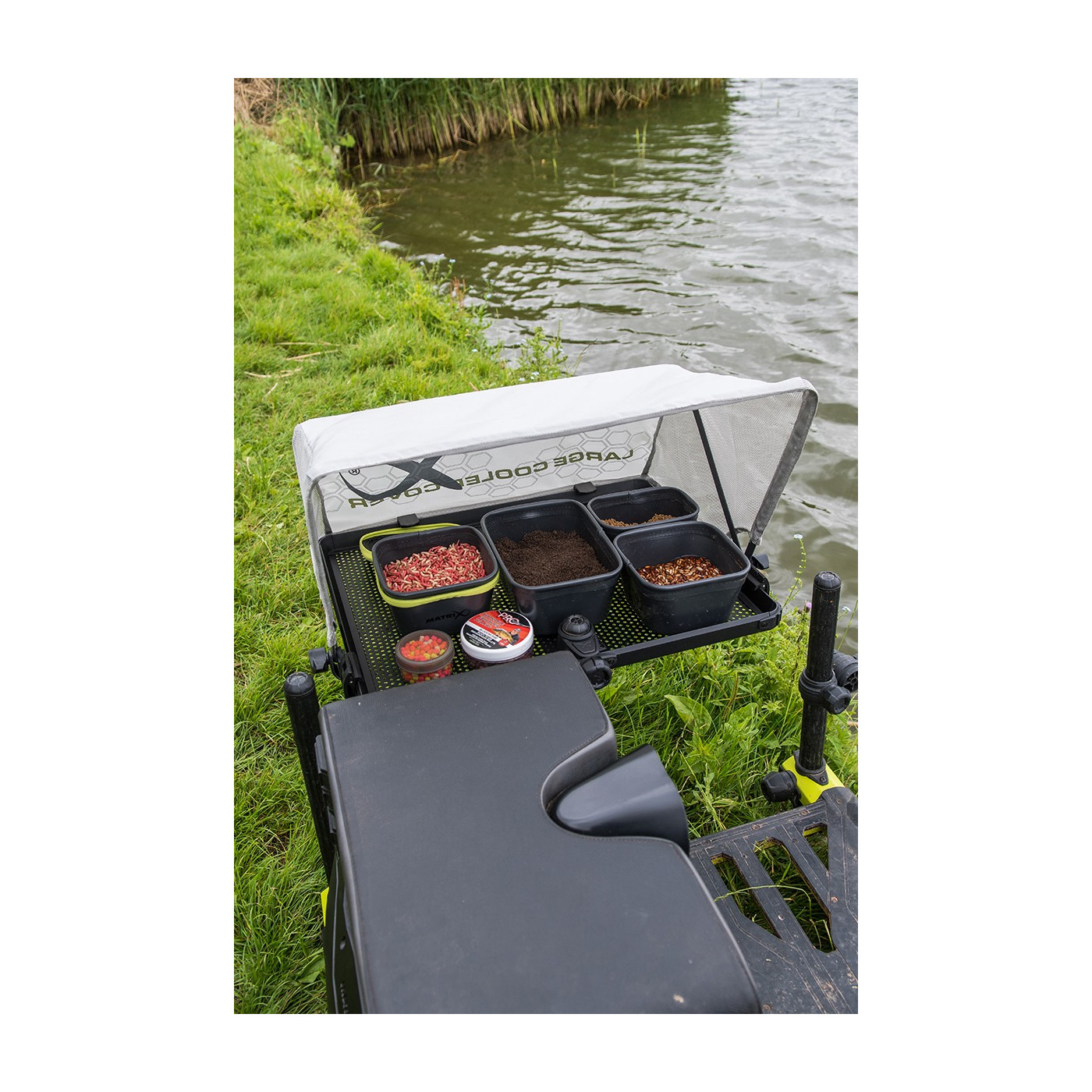 Parawan Matrix Side Tray Cooler Covers L - Centrum wędkarskie - Sklep wędkarski Jarofishing