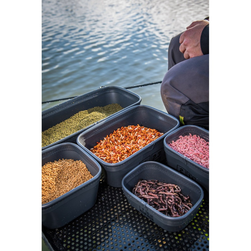Pojemnik Matrix EVA Stacking Bait Tub - 3 Pint / 1.7L - Centrum wędkarskie - Sklep wędkarski Jarofishing Pojemnik Matrix EVA Stacking Bait Tub - 3 Pint / 1.7L - Centrum wędkarskie - Sklep wędkarski Jarofishing