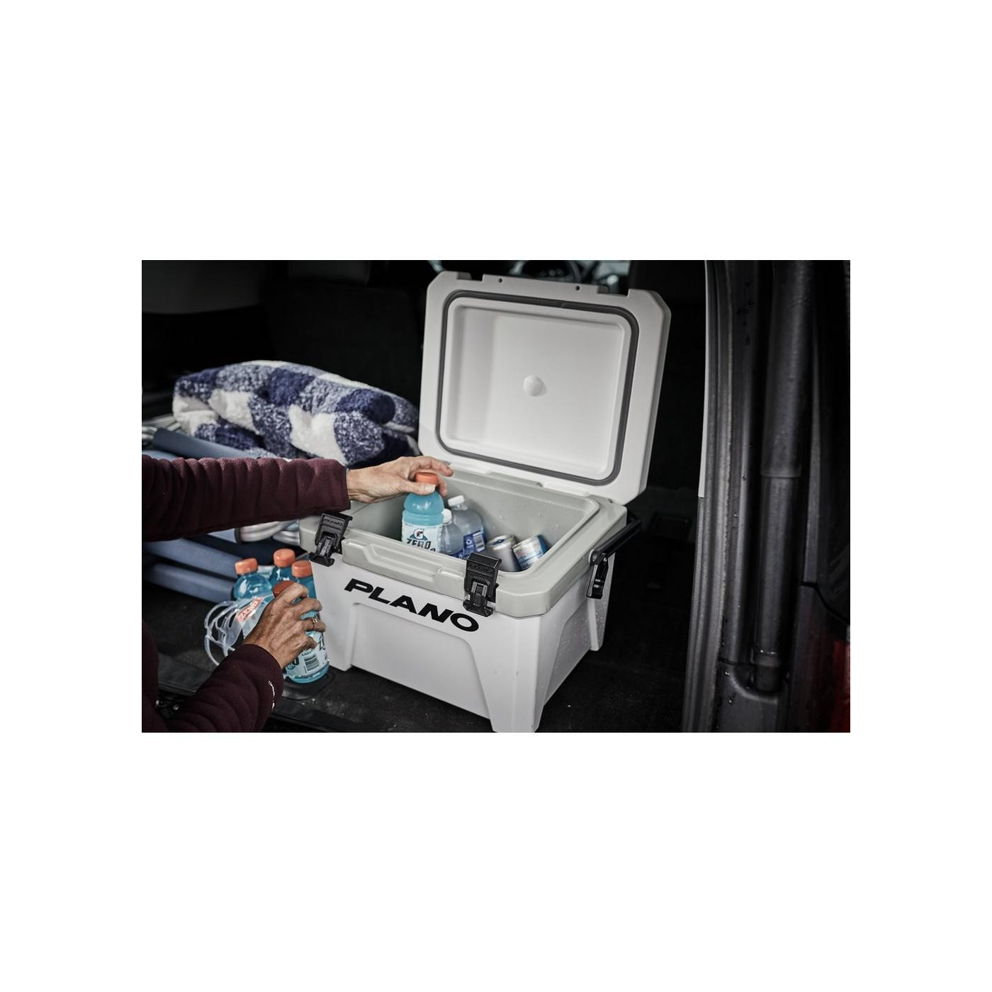 Lodówka Plano Frost Coolers 19,90LITRA PLAC2100 - Centrum wędkarskie - Sklep wędkarski Jarofishing Lodówka Plano Frost Coolers 19,90LITRA PLAC2100 - Centrum wędkarskie - Sklep wędkarski Jarofishing