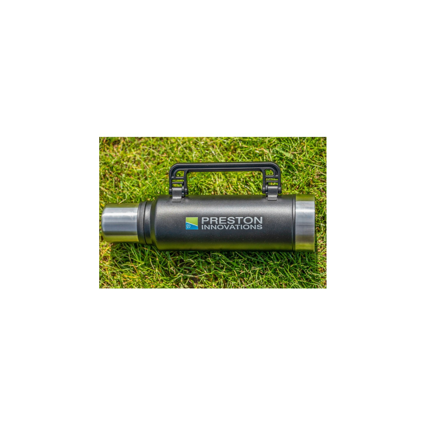 Termos Preston Stainless Steel Flask - 1.4L - Centrum wędkarskie - Sklep wędkarski Jarofishing Termos Preston Stainless Steel Flask - 1.4L - Centrum wędkarskie - Sklep wędkarski Jarofishing
