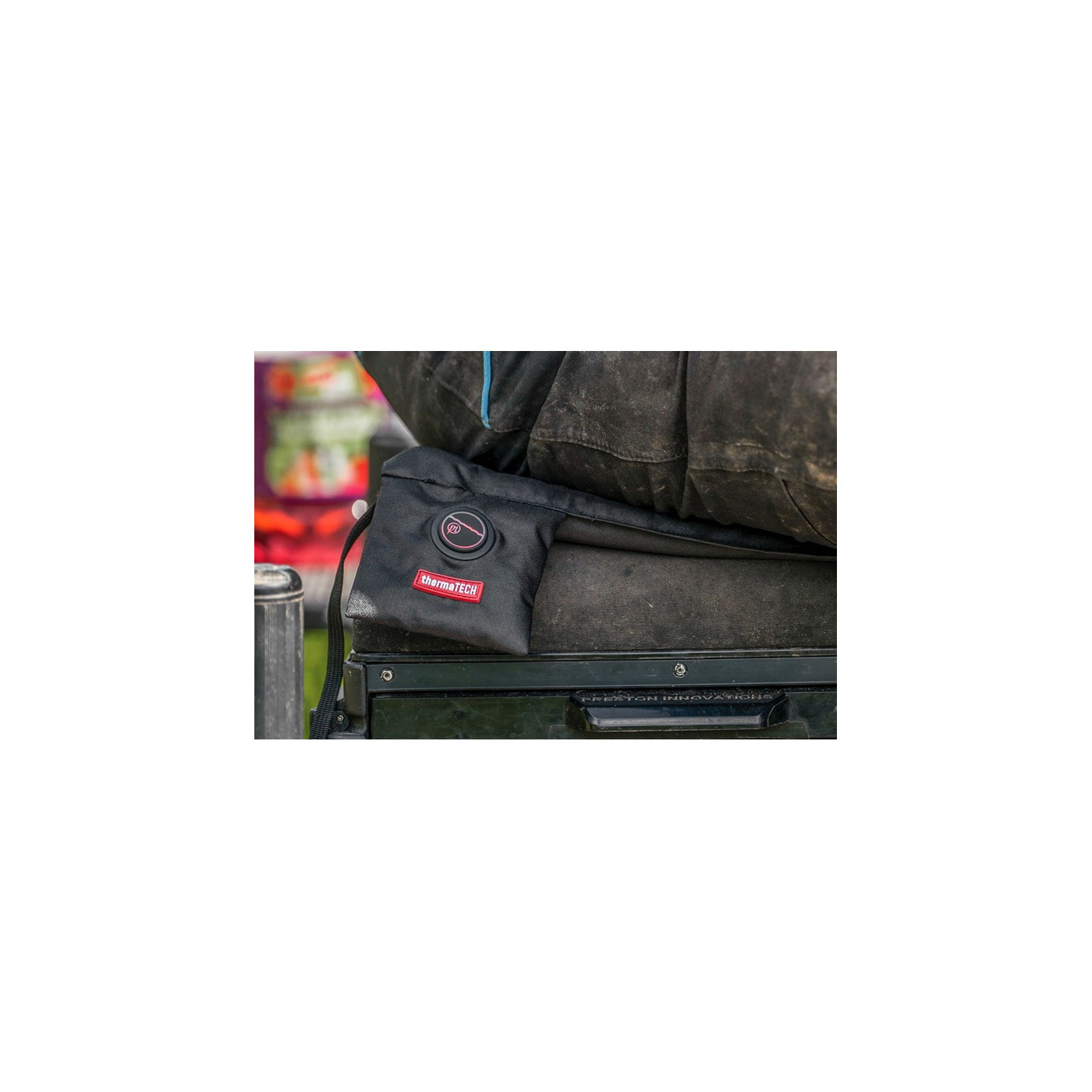 Podgrzewana poduszka na siedzisko Preston ThermaTECH Heated Seat Cushion - Centrum wędkarskie - Sklep wędkarski Jarofishing Podgrzewana poduszka na siedzisko Preston ThermaTECH Heated Seat Cushion - Centrum wędkarskie - Sklep wędkarski Jarofishing