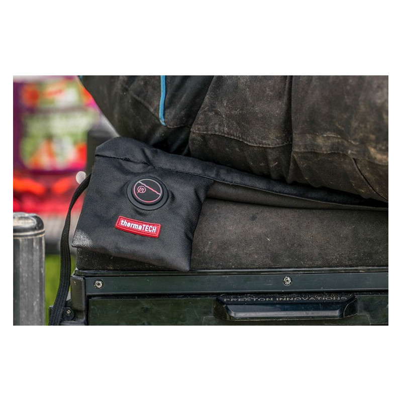 Podgrzewana poduszka na siedzisko Preston ThermaTECH Heated Seat Cushion - Centrum wędkarskie - Sklep wędkarski Jarofishing Podgrzewana poduszka na siedzisko Preston ThermaTECH Heated Seat Cushion - Centrum wędkarskie - Sklep wędkarski Jarofishing