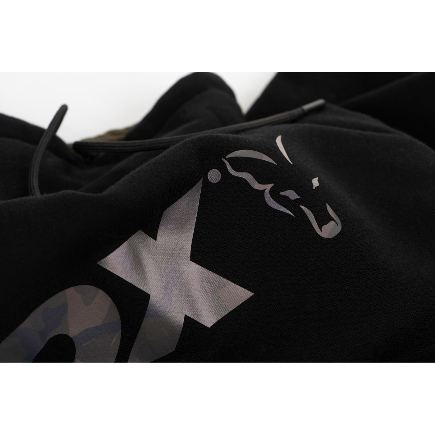FOX BLUZA BLACK/CAMO HOODY ROZMIAR XXL - Centrum wędkarskie - Sklep wędkarski Jarofishing