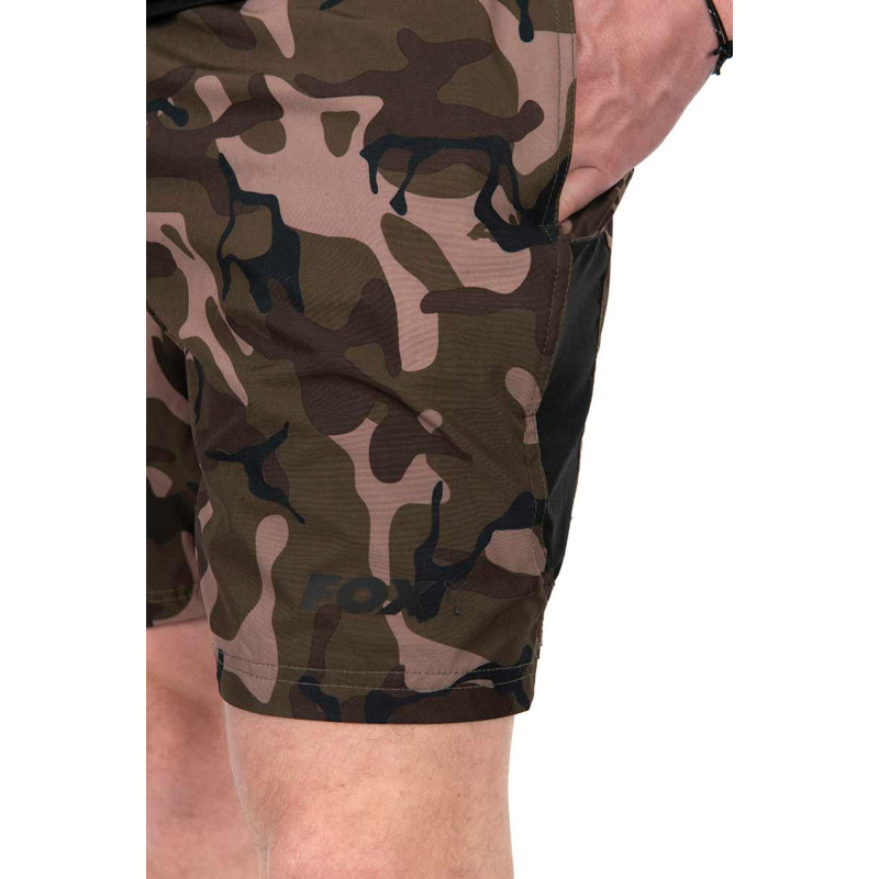 Krótkie Spodenki Fox Black / Camo LW Swim Shorts Roz.S - Centrum wędkarskie - Sklep wędkarski Jarofishing Krótkie Spodenki Fox Black / Camo LW Swim Shorts Roz.S - Centrum wędkarskie - Sklep wędkarski Jarofishing