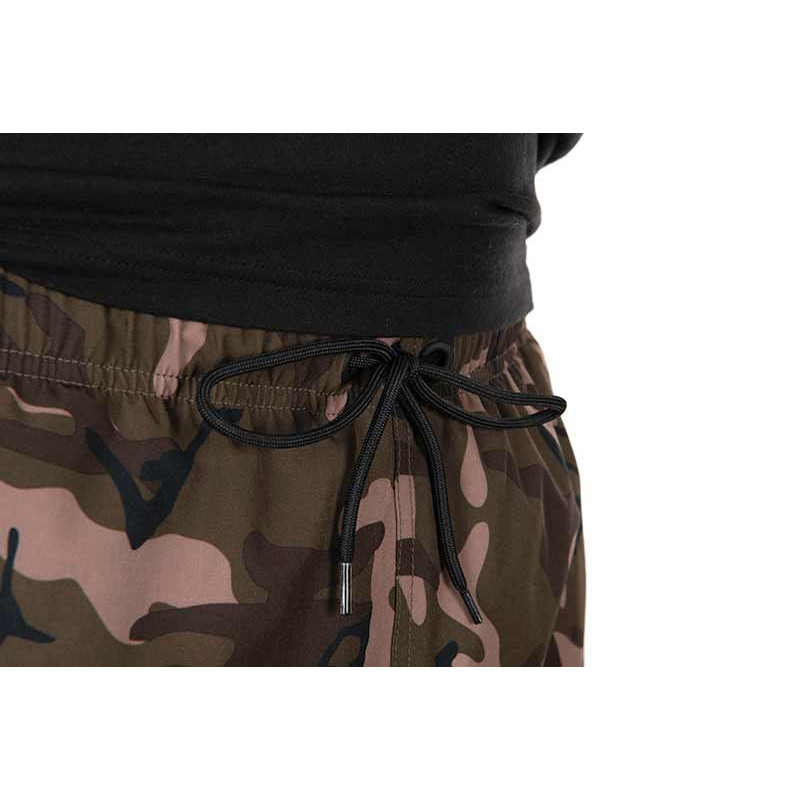 Krótkie Spodenki Fox Black / Camo LW Swim Shorts Roz.M - Centrum wędkarskie - Sklep wędkarski Jarofishing Krótkie Spodenki Fox Black / Camo LW Swim Shorts Roz.M - Centrum wędkarskie - Sklep wędkarski Jarofishing