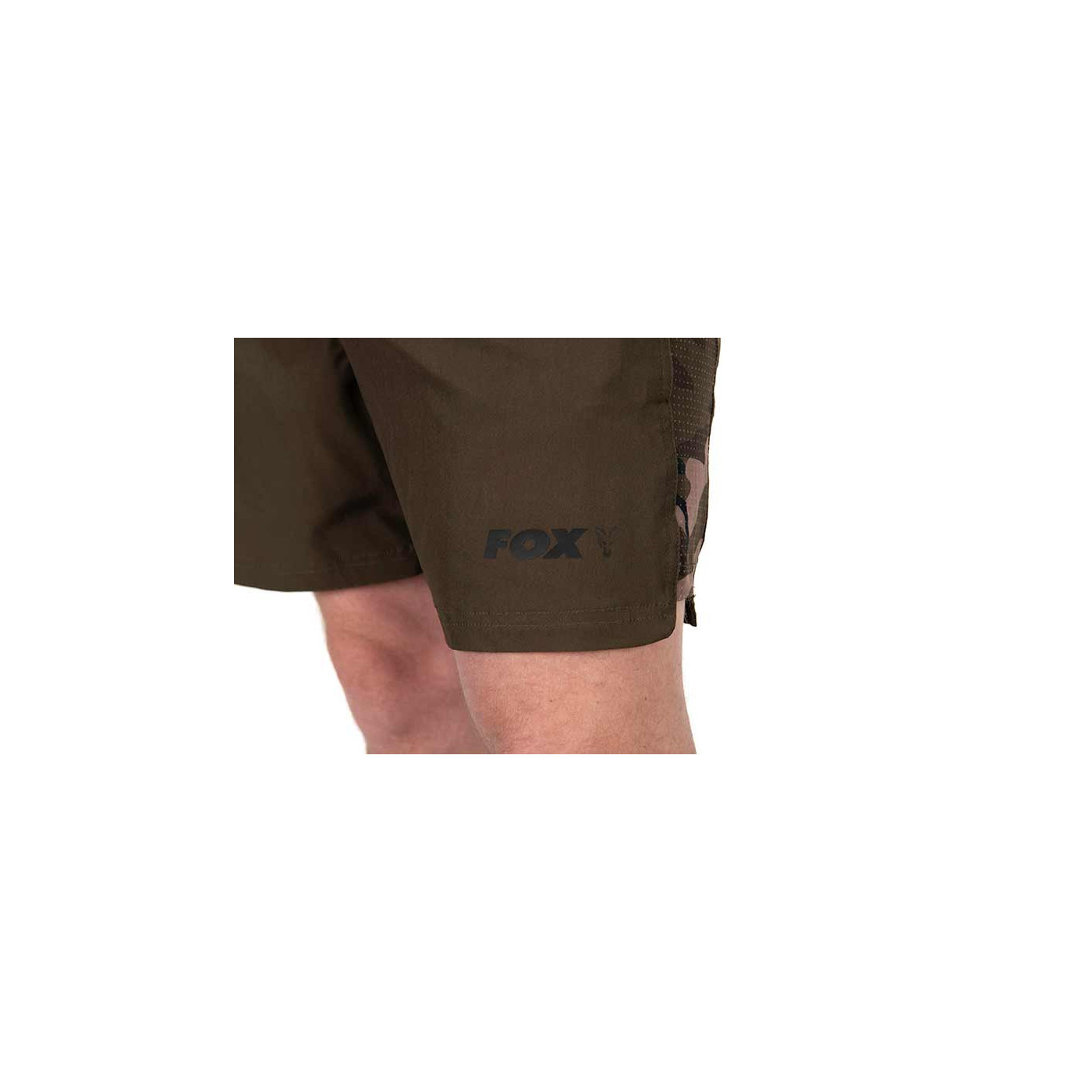 Krótkie Spodenki Fox Khaki / Camo LW Swim Shorts Roz.M - Centrum wędkarskie - Sklep wędkarski Jarofishing Krótkie Spodenki Fox Khaki / Camo LW Swim Shorts Roz.M - Centrum wędkarskie - Sklep wędkarski Jarofishing