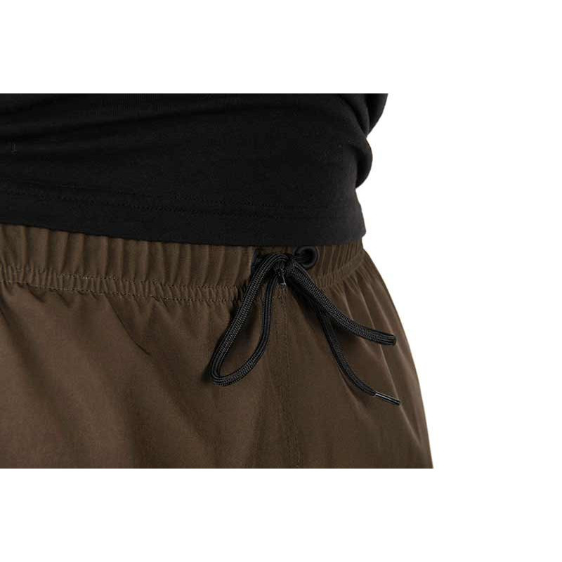 Krótkie Spodenki Fox Khaki / Camo LW Swim Shorts Roz.XL - Centrum wędkarskie - Sklep wędkarski Jarofishing Krótkie Spodenki Fox Khaki / Camo LW Swim Shorts Roz.XL - Centrum wędkarskie - Sklep wędkarski Jarofishing