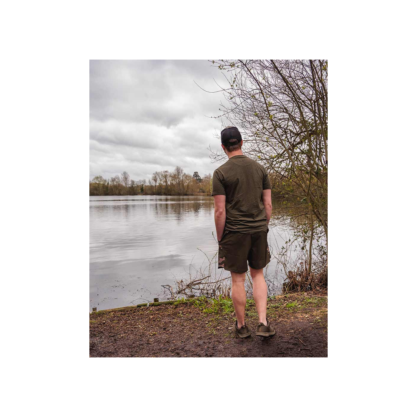 Krótkie Spodenki Fox Khaki / Camo LW Swim Shorts Roz.XXL - Centrum wędkarskie - Sklep wędkarski Jarofishing Krótkie Spodenki Fox Khaki / Camo LW Swim Shorts Roz.XXL - Centrum wędkarskie - Sklep wędkarski Jarofishing