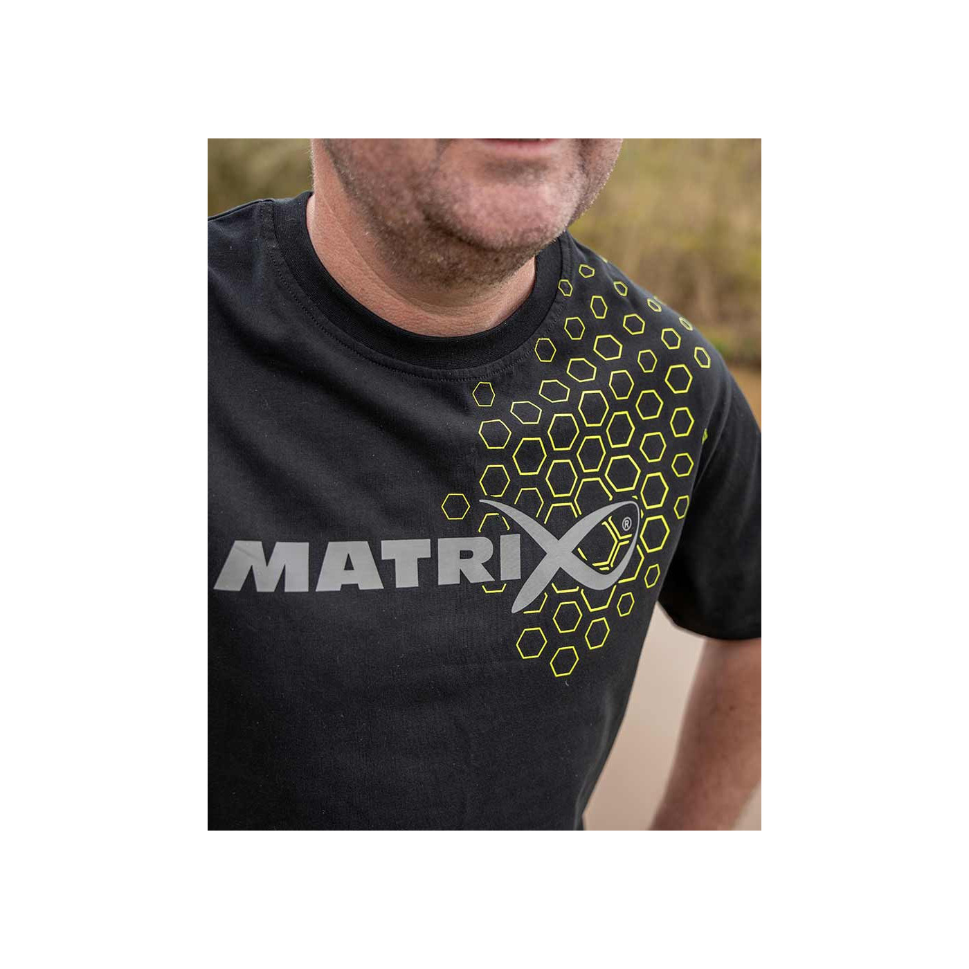 T-Shirt Matrix Hex Print T-Shirt Black - roz. XL - Centrum wędkarskie - Sklep wędkarski Jarofishing T-Shirt Matrix Hex Print T-Shirt Black - roz. XL - Centrum wędkarskie - Sklep wędkarski Jarofishing