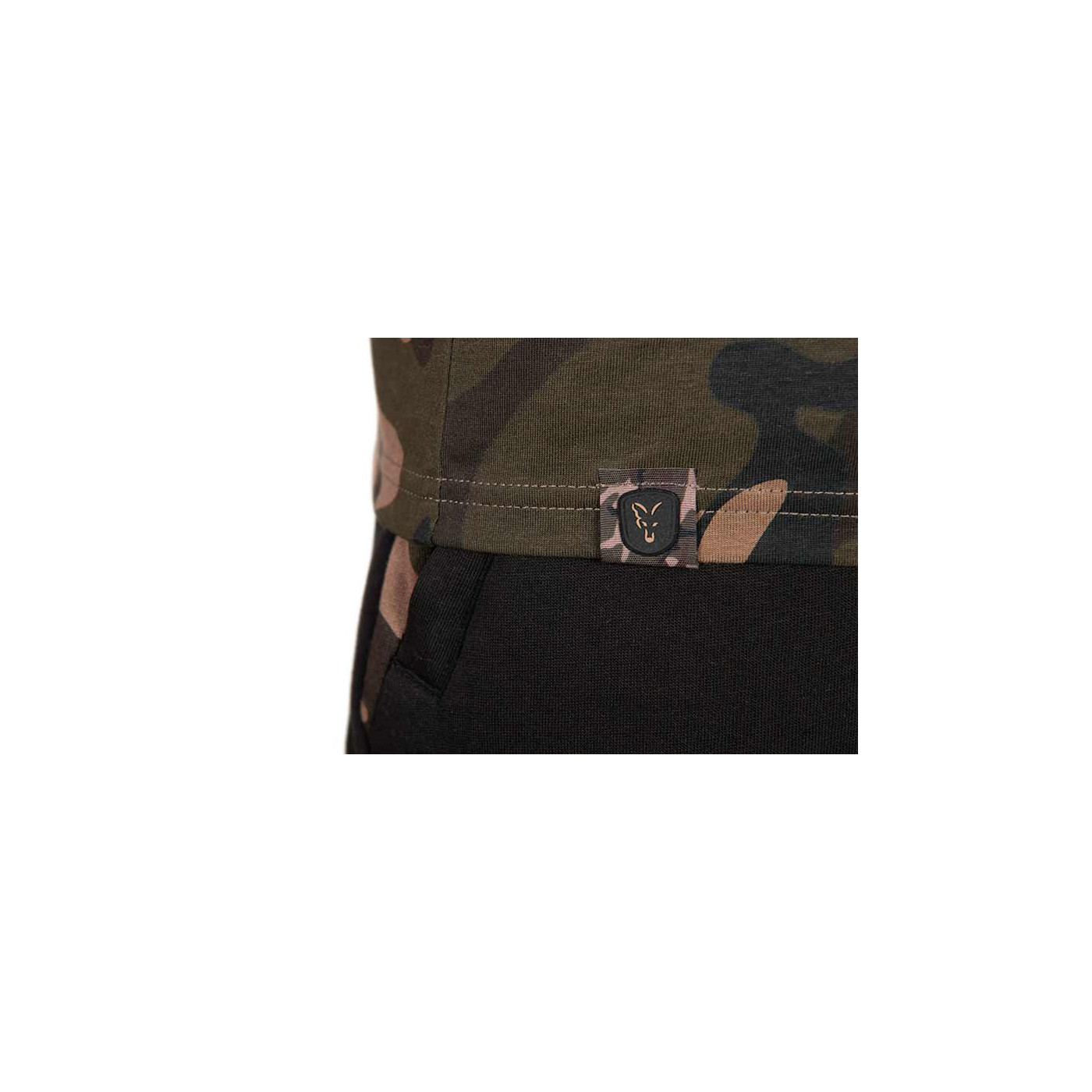 KOSZULKA FOX CAMO T-SHIRT Roz.M - Centrum wędkarskie - Sklep wędkarski Jarofishing KOSZULKA FOX CAMO T-SHIRT Roz.M - Centrum wędkarskie - Sklep wędkarski Jarofishing