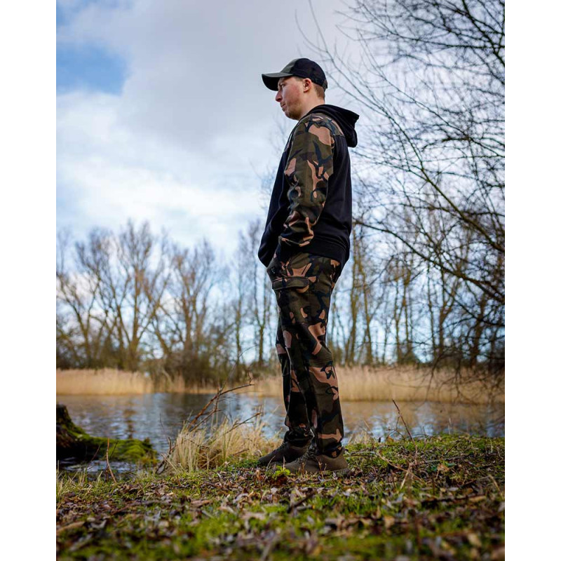 Bluza Fox LW Black / Camo Split Zip Hoody - roz. XXL - Centrum wędkarskie - Sklep wędkarski Jarofishing