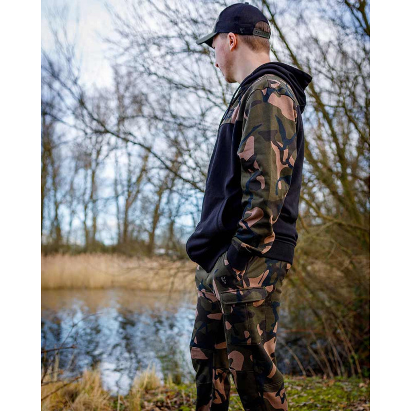 Bluza Fox LW Black / Camo Split Zip Hoody - roz. XXL - Centrum wędkarskie - Sklep wędkarski Jarofishing