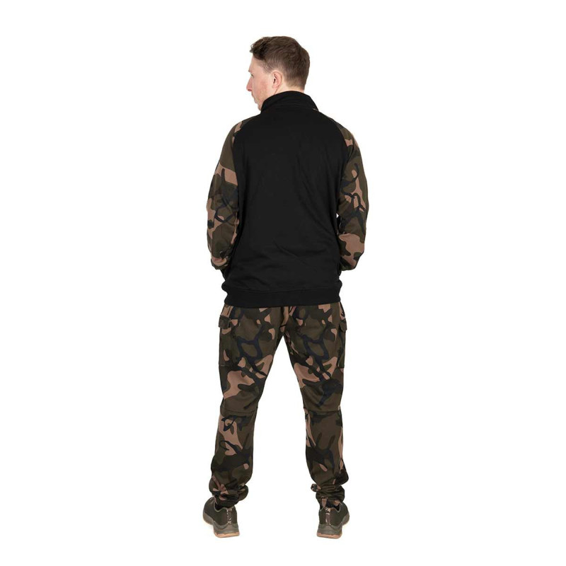 Spodnie Fox LW Camo Joggers Roz.S - Centrum wędkarskie - Sklep wędkarski Jarofishing Spodnie Fox LW Camo Joggers Roz.S - Centrum wędkarskie - Sklep wędkarski Jarofishing