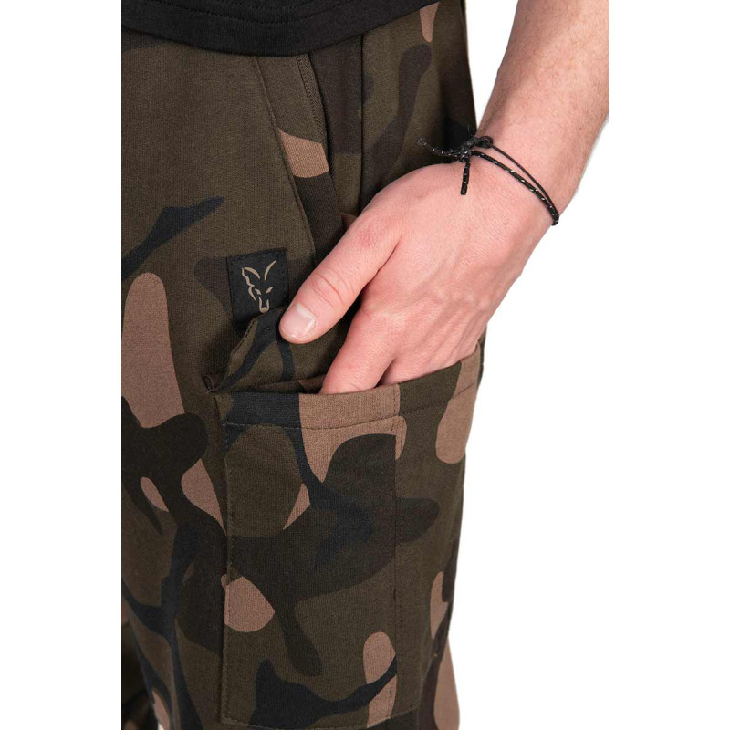 Spodnie Fox LW Camo Joggers Roz.L - Centrum wędkarskie - Sklep wędkarski Jarofishing Spodnie Fox LW Camo Joggers Roz.L - Centrum wędkarskie - Sklep wędkarski Jarofishing