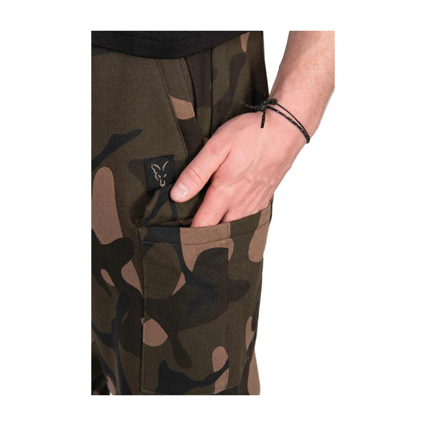 Spodnie Fox LW Camo Joggers Roz.XL - Centrum wędkarskie - Sklep wędkarski Jarofishing Spodnie Fox LW Camo Joggers Roz.XL - Centrum wędkarskie - Sklep wędkarski Jarofishing