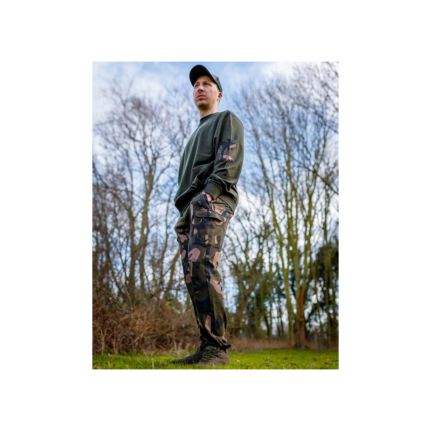 Spodnie Fox LW Camo Joggers Roz.XXL - Centrum wędkarskie - Sklep wędkarski Jarofishing
