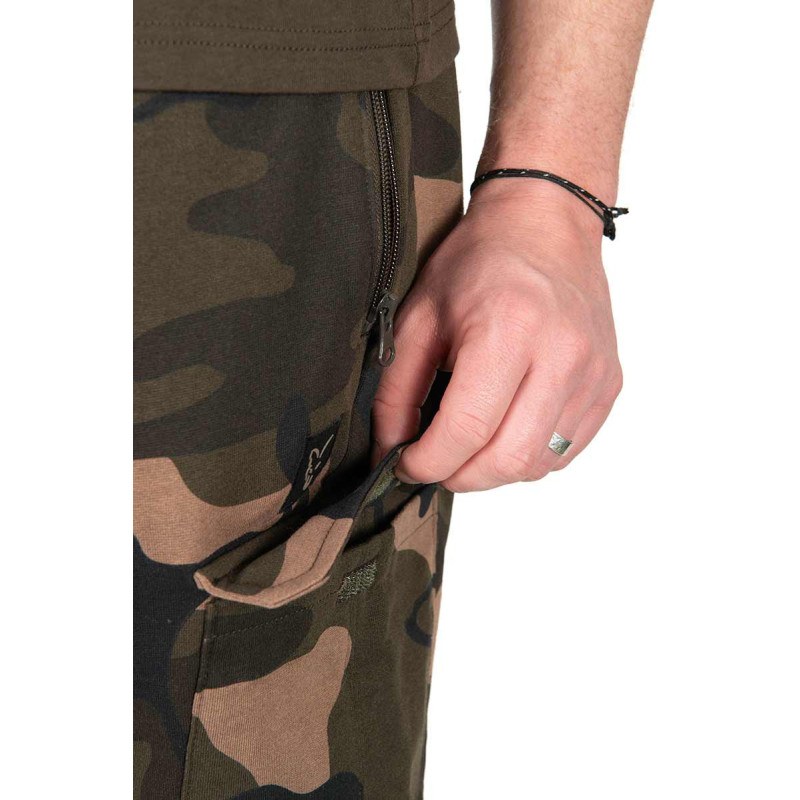 Krótkie Spodenki Fox LW Camo Short Roz.S - Centrum wędkarskie - Sklep wędkarski Jarofishing