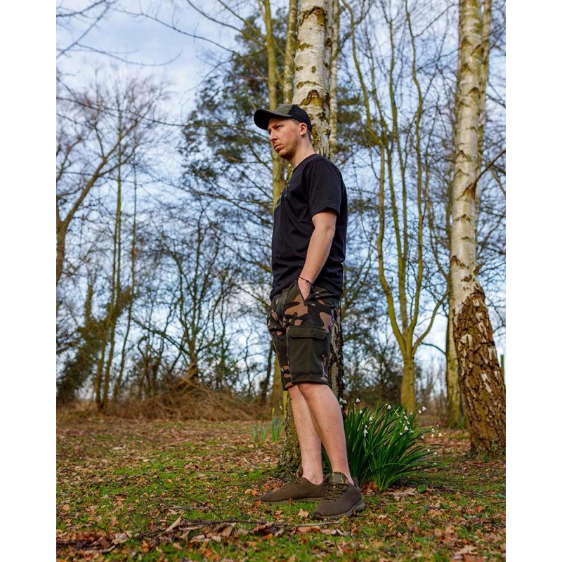 Krótkie Spodenki Fox LW Camo Short Roz.M - Centrum wędkarskie - Sklep wędkarski Jarofishing