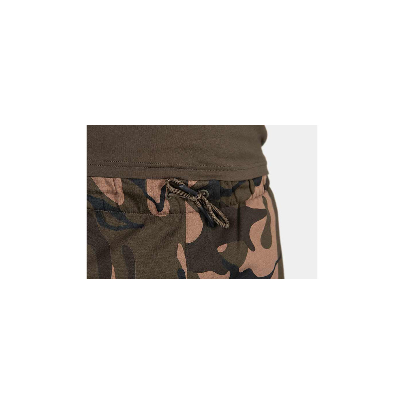 Krótkie Spodenki Fox LW Camo Short Roz.XL - Centrum wędkarskie - Sklep wędkarski Jarofishing Krótkie Spodenki Fox LW Camo Short Roz.XL - Centrum wędkarskie - Sklep wędkarski Jarofishing
