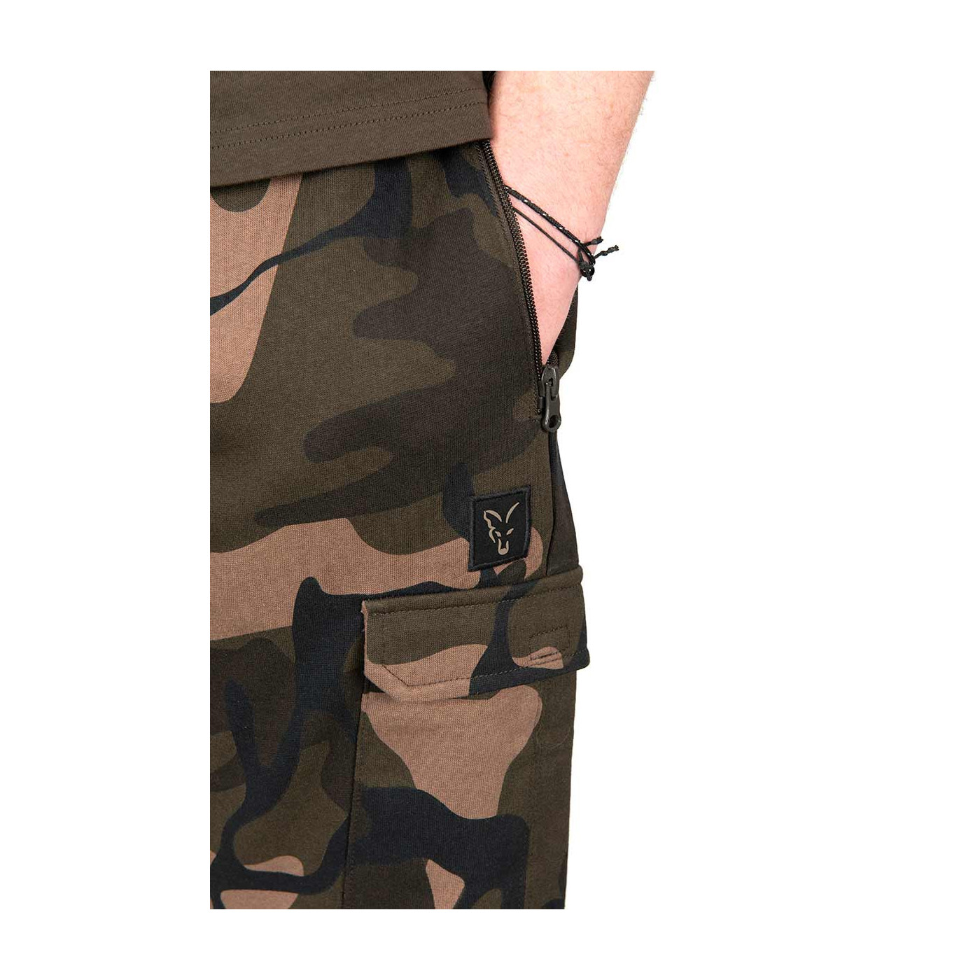 Krótkie Spodenki Fox LW Camo Short Roz.XL - Centrum wędkarskie - Sklep wędkarski Jarofishing Krótkie Spodenki Fox LW Camo Short Roz.XL - Centrum wędkarskie - Sklep wędkarski Jarofishing