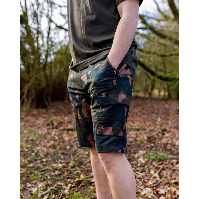Krótkie Spodenki Fox LW Camo Combat Short Roz.S - Centrum wędkarskie - Sklep wędkarski Jarofishing