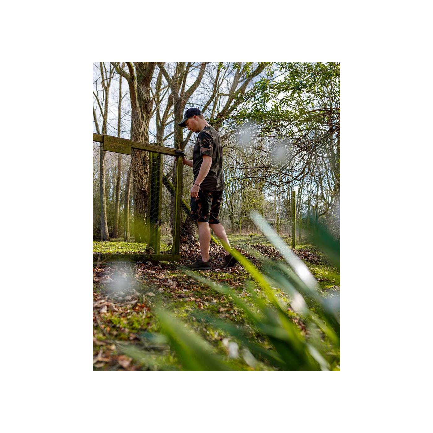 Krótkie Spodenki Fox LW Camo Combat Short Roz.S - Centrum wędkarskie - Sklep wędkarski Jarofishing