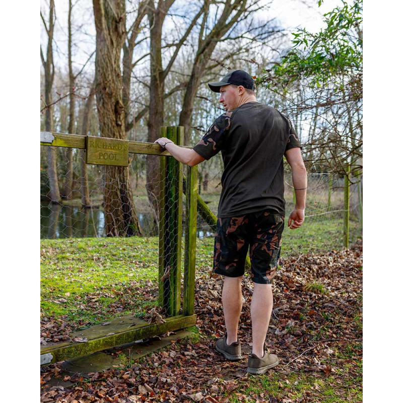 Krótkie Spodenki Fox LW Camo Combat Short Roz.L - Centrum wędkarskie - Sklep wędkarski Jarofishing